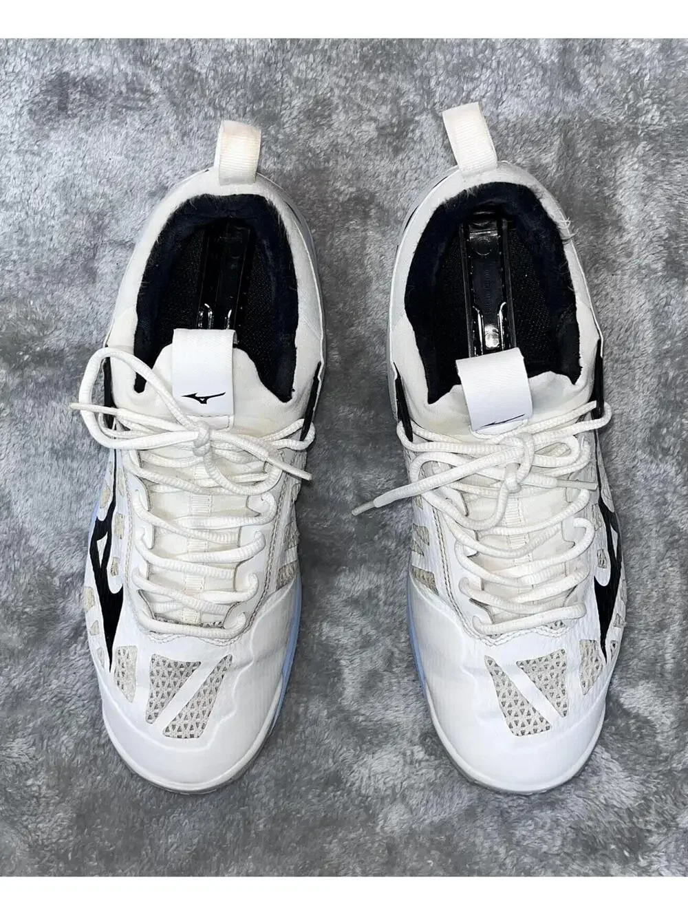Mizuno White Light Blue Athletic Sneakers with Black Logo